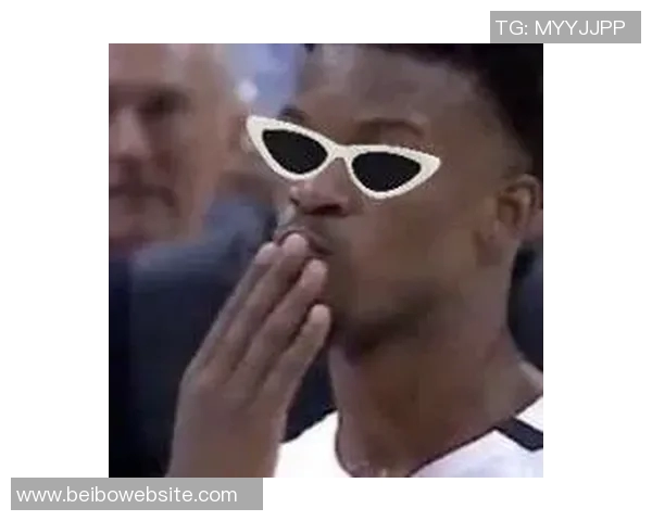 损友行为引发争议巴特勒罚球遭坑瞬间疑惑不解原地愣神 损友行为引发争议巴特勒罚球遭坑瞬间疑惑不解原地愣神