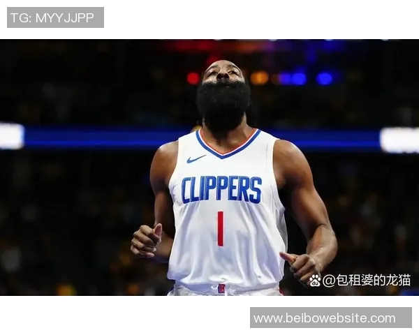 哈登赛季初表现抢眼场均217分103助攻展现领袖风范 哈登赛季初表现抢眼场均217分103助攻展现领袖风范